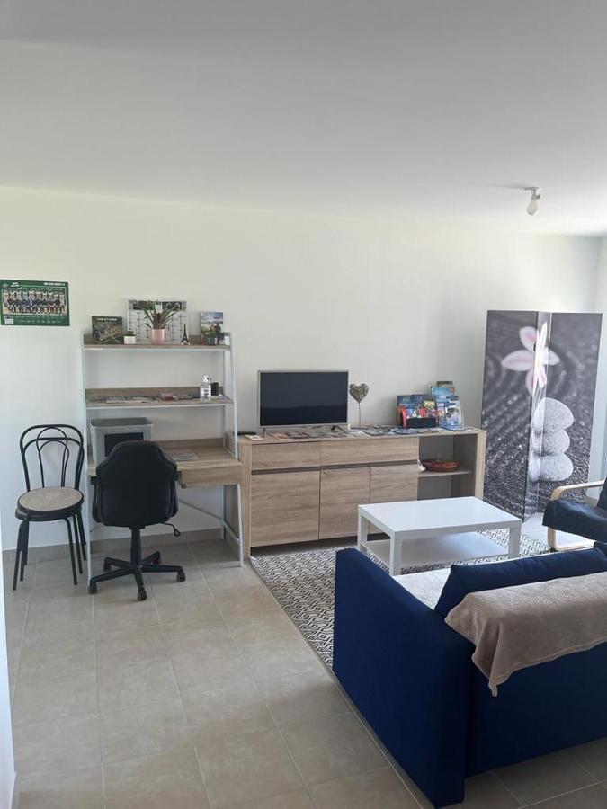 Maison Blois-Beausejour Parking Velo ภายนอก รูปภาพ